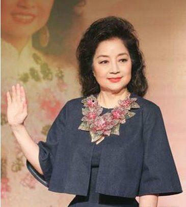 徐小凤年轻时的照片,徐小凤年轻时的惊艳瞬间