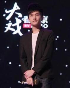 张冕资料,从平凡走向卓越的人生轨迹